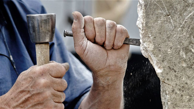 آشنایی با هنر حجاری و سنگ تراشی