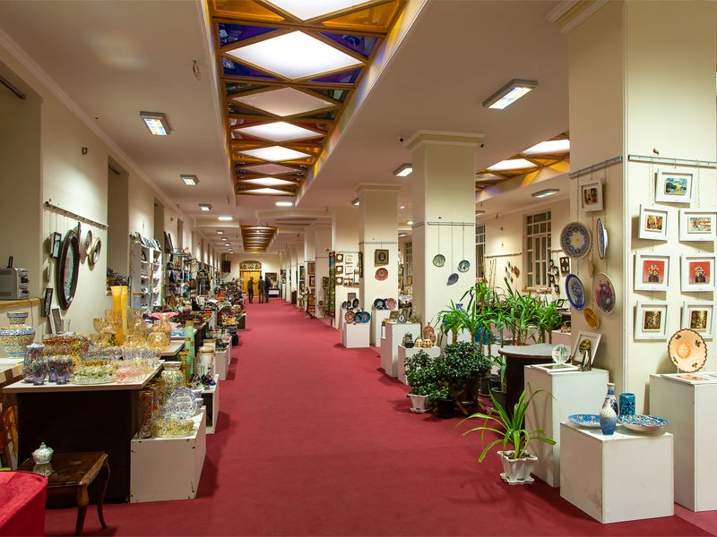 حضور در نمایشگاه